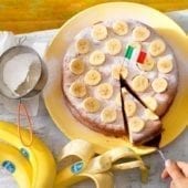 Italian torta paradiso with Chiquita banana